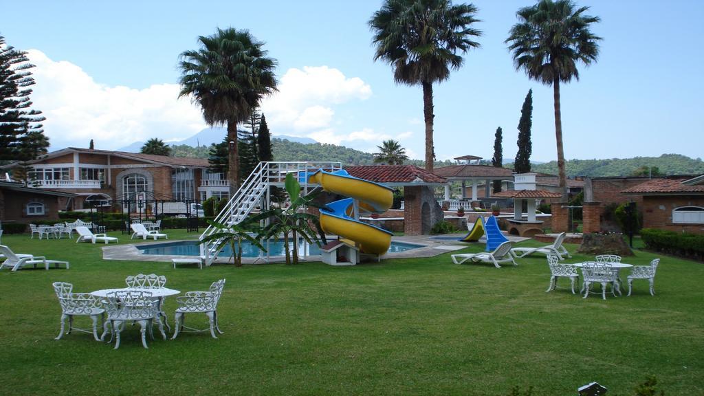 Hotel Villa Monarca Inn Zitácuaro Exteriör bild