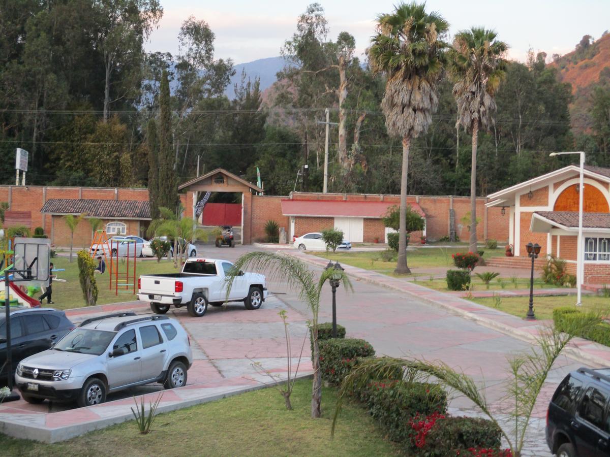 Hotel Villa Monarca Inn Zitácuaro Exteriör bild
