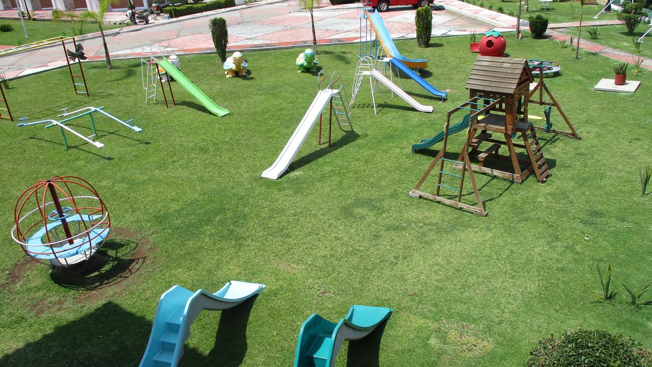 Hotel Villa Monarca Inn Zitácuaro Exteriör bild