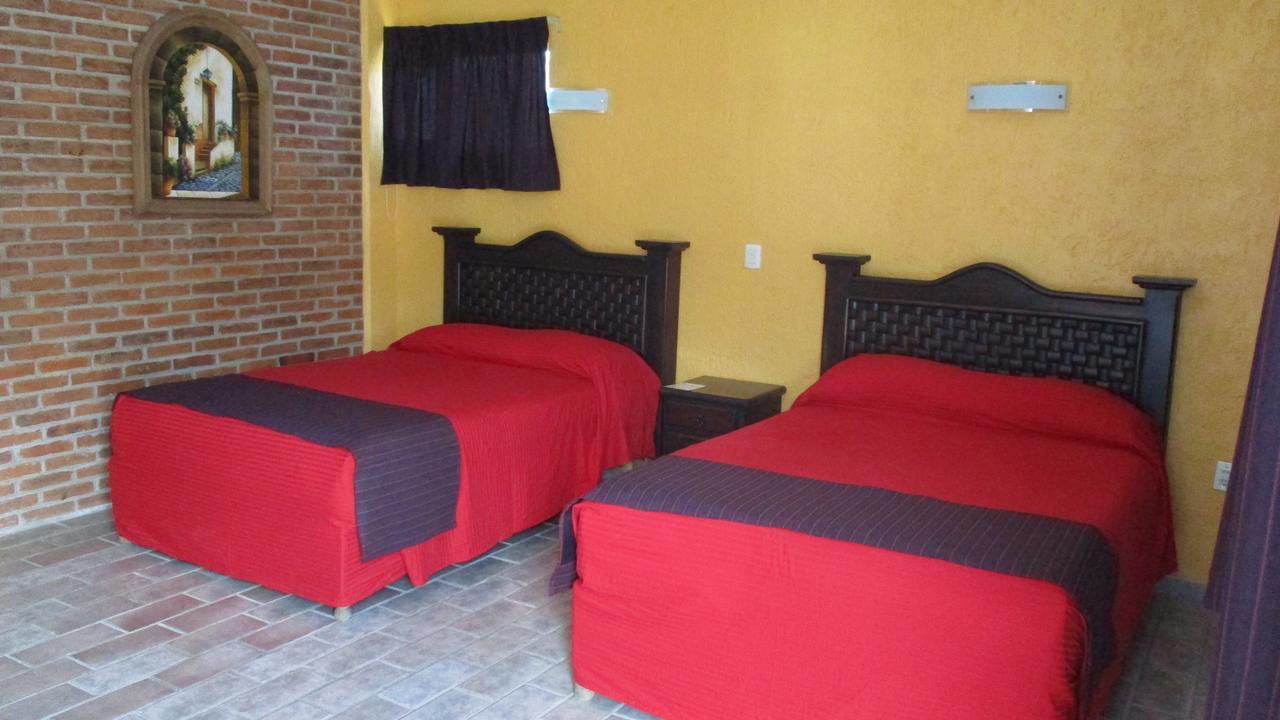 Hotel Villa Monarca Inn Zitácuaro Exteriör bild