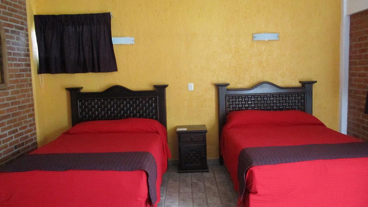 Hotel Villa Monarca Inn Zitácuaro Exteriör bild