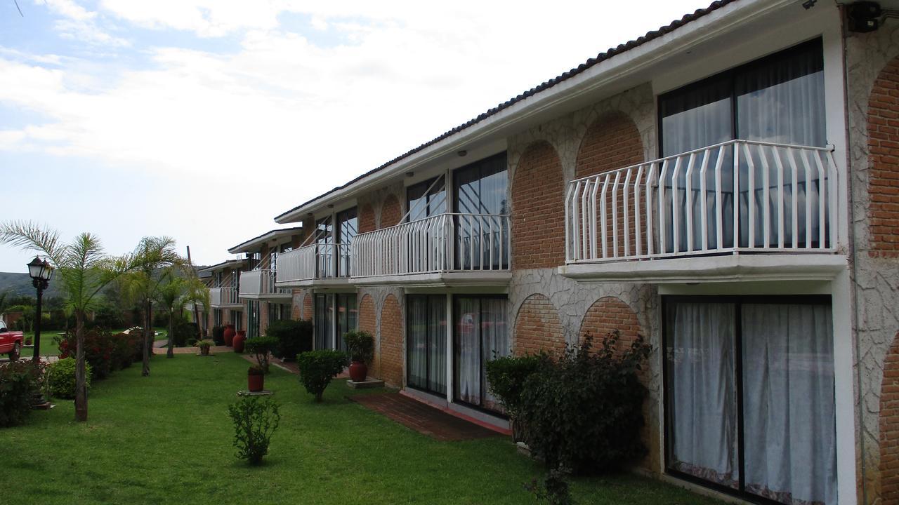 Hotel Villa Monarca Inn Zitácuaro Exteriör bild