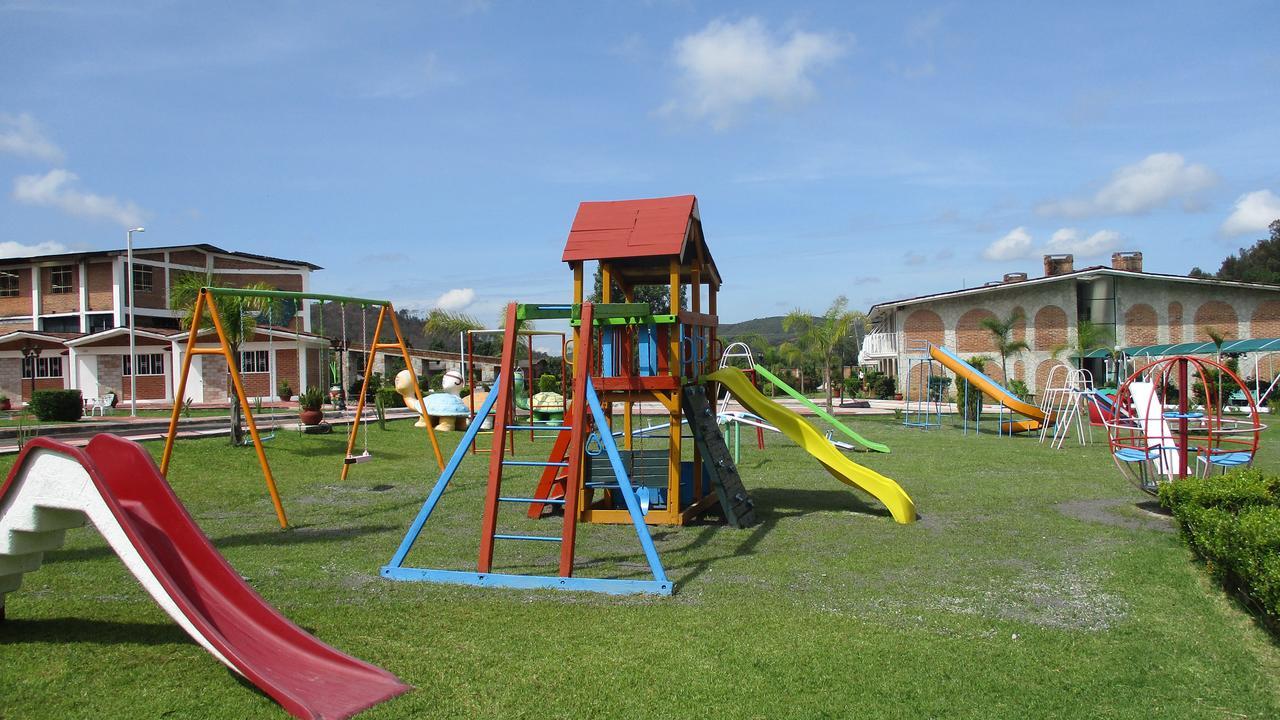 Hotel Villa Monarca Inn Zitácuaro Exteriör bild