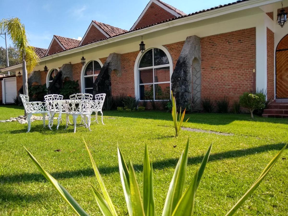 Hotel Villa Monarca Inn Zitácuaro Exteriör bild