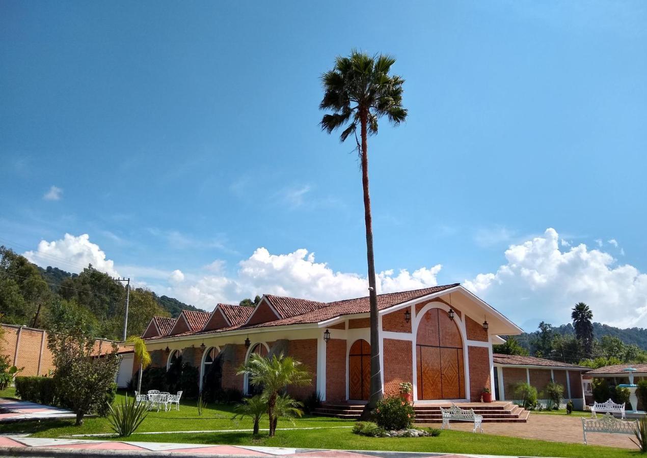 Hotel Villa Monarca Inn Zitácuaro Exteriör bild